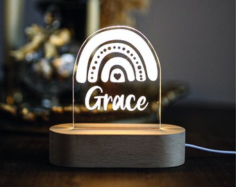 Nombre personalizado Lámpara USB acrílica cortada con láser para niños o niñas diseño de arco iris