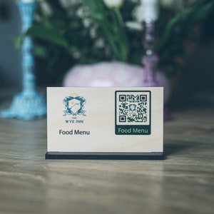 Menú de restaurante QR de contrachapado de abedul natural personalizado - Menú de restaurante de madera