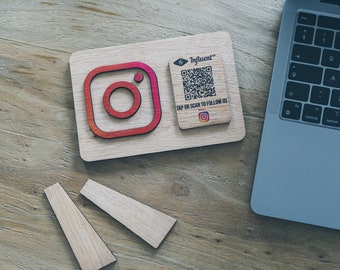 Síguenos en Instagram - Stand 3D-NFC-Compromiso con el cliente-Conocimiento de marca-Síguenos-Marketing-Redes sociales