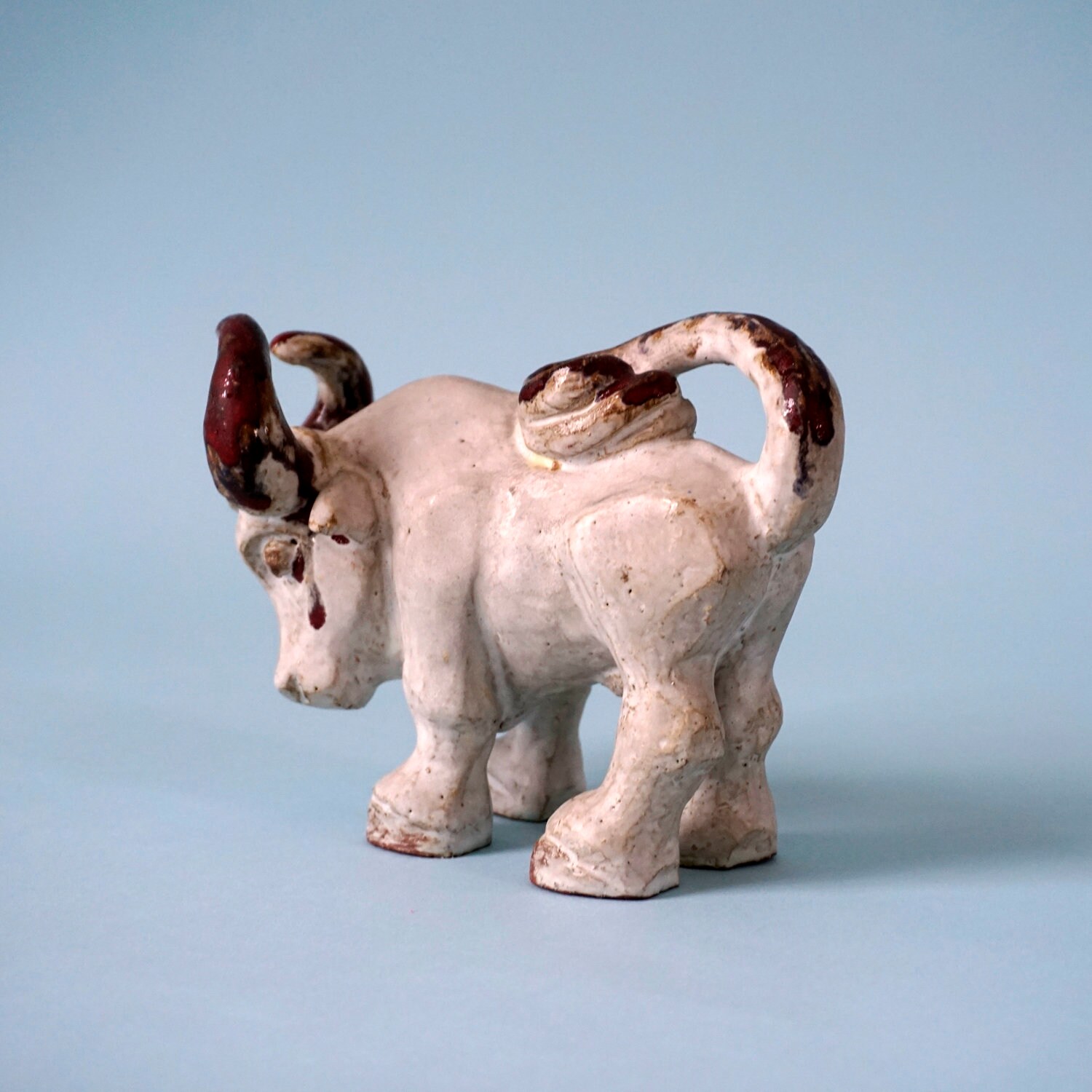 figurines ceramic