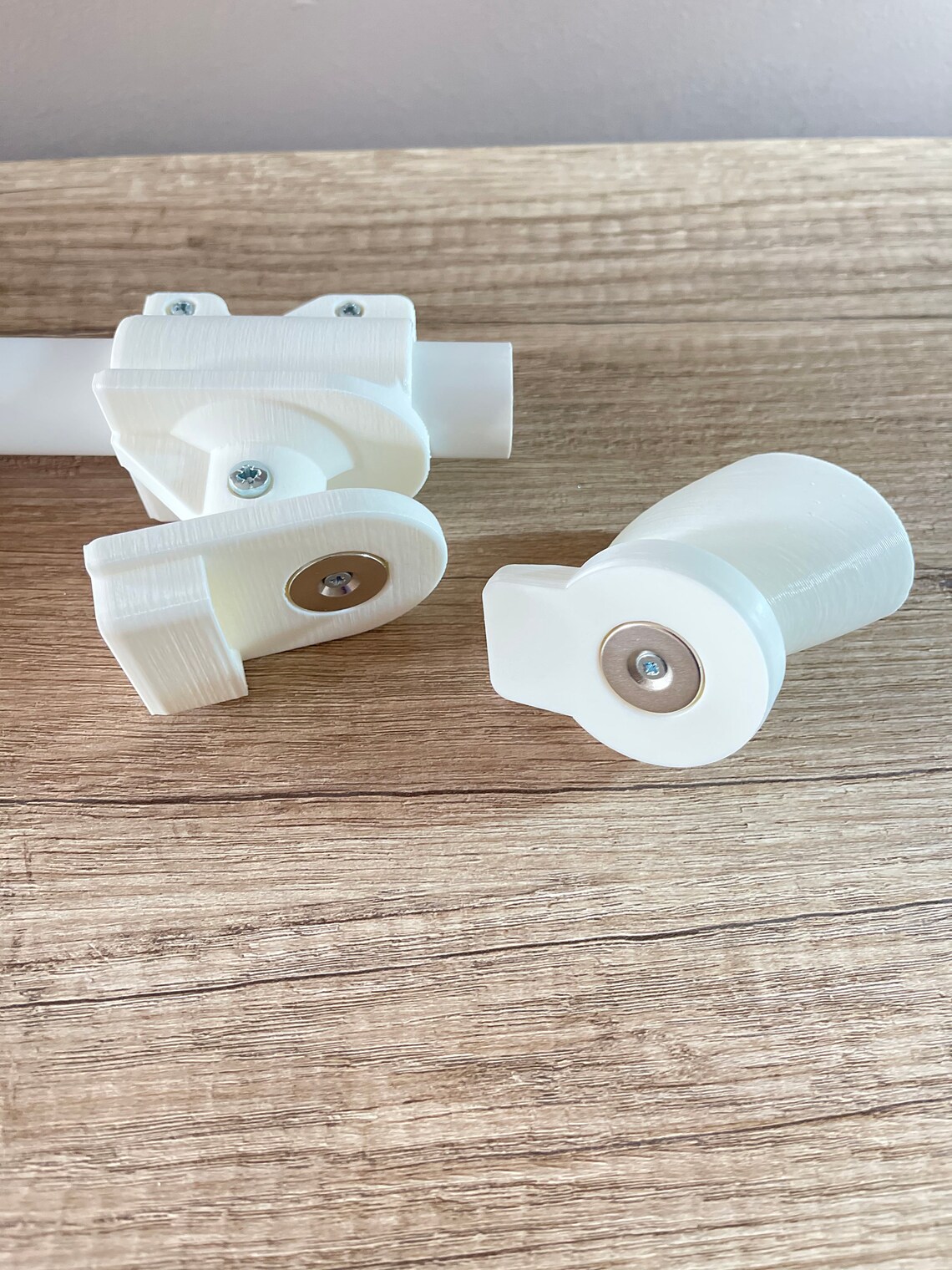 VR Gun Stock PRO fits Oculus Quest 2 touch controllers. Onward Etsy