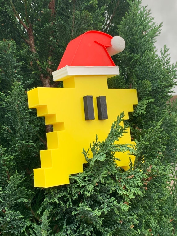 Retro Super Mario Star Tree Topper With Hat. This 8bit Christmas