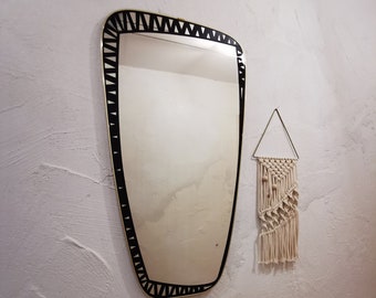 Großer Designer Spiegel Wandspiegel Dorian von Tacchini Italien Midcentury 50/60iger Vintage Original Nierenspiegel Messing 79cm