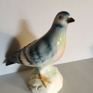 Porcelain dove porcelain figure vintage shabby image 2