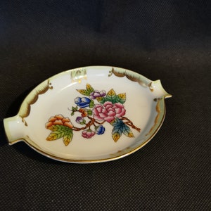 Herend 7783/ VBO Vintage Hungary Queen Victoria hand painted ashtray ring bowl porcelain