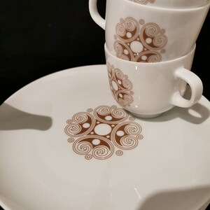 Hutschenreuther Rendezvous 10 Personen braun Kaffeeservice 70er Jahre Retrodesign Kaffeekanne Teekanne Teller Kuchenteller Service Porzellan bild 2
