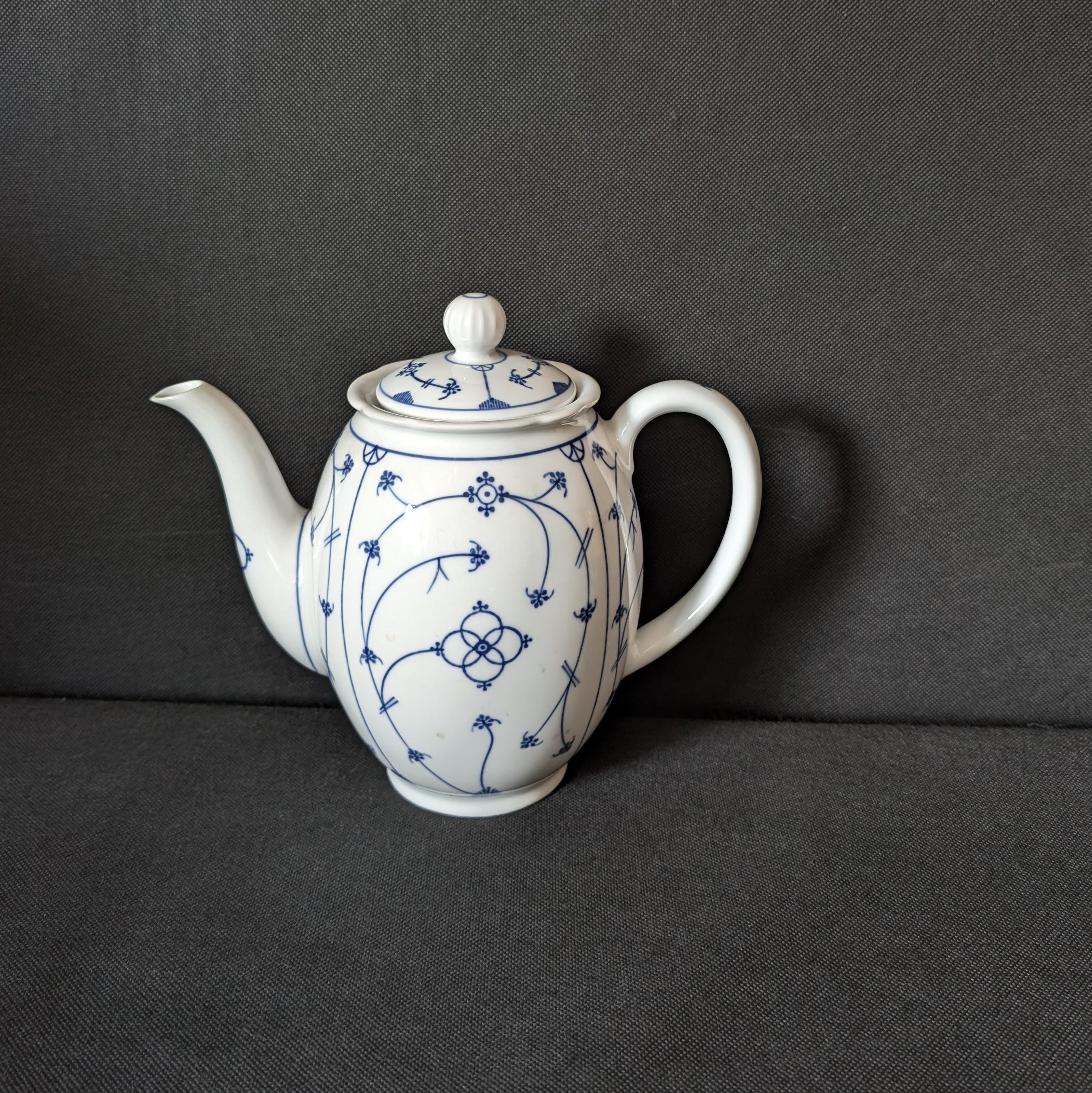 Wunderschöne Porzellan Kanne Teekanne Kaffeekanne blaues Dekor Zwiebelmuster Strohblume 1,3 Liter