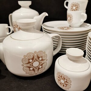 Hutschenreuther Rendezvous 10 Personen braun Kaffeeservice 70er Jahre Retrodesign Kaffeekanne Teekanne Teller Kuchenteller Service Porzellan bild 8