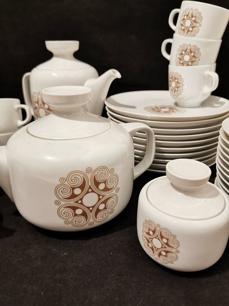 Hutschenreuther Rendezvous 10 Personen braun Kaffeeservice 70er Jahre Retrodesign Kaffeekanne Teekanne Teller Kuchenteller Service Porzellan bild 8