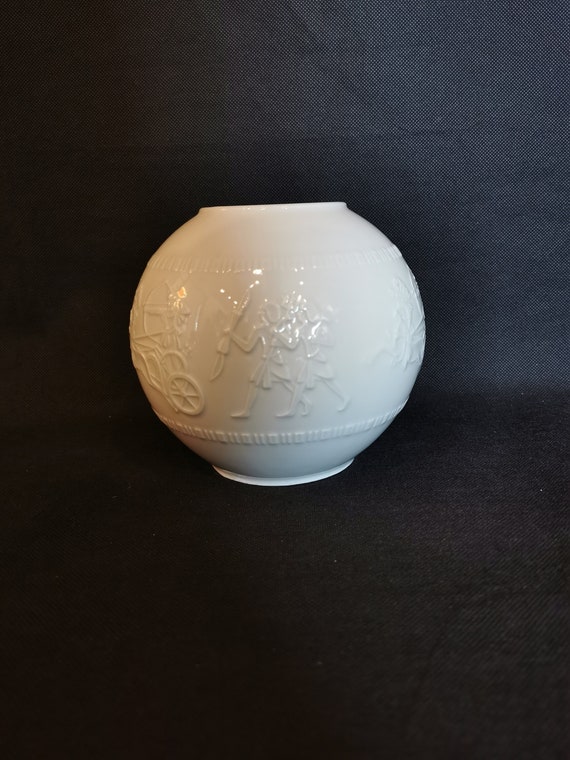 アルカ・クンスト アルボスとカイザーの花瓶 優れた装飾の磁器 - Etsy 日本