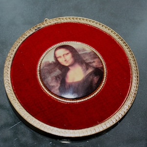 Mona Lisa velvet frame brass rare picture