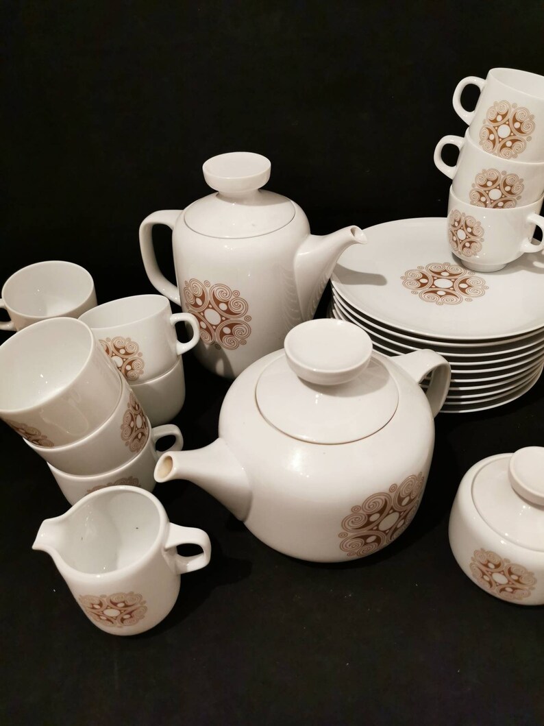 Hutschenreuther Rendezvous 10 Personen braun Kaffeeservice 70er Jahre Retrodesign Kaffeekanne Teekanne Teller Kuchenteller Service Porzellan bild 4