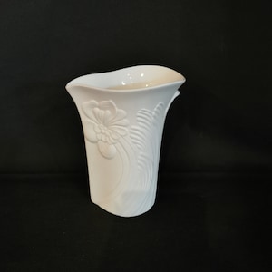 Vase Bisquit Porcelain white Matt AK Kaiser Porcelain Vase Op Art West Germany Modernist