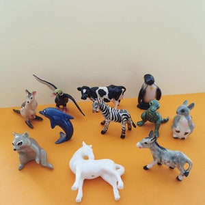 11 extraordinary small glass/ por figures animals vintage 70s letter case collectors miniature
