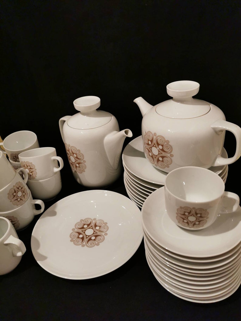 Hutschenreuther Rendezvous 10 Personen braun Kaffeeservice 70er Jahre Retrodesign Kaffeekanne Teekanne Teller Kuchenteller Service Porzellan bild 1