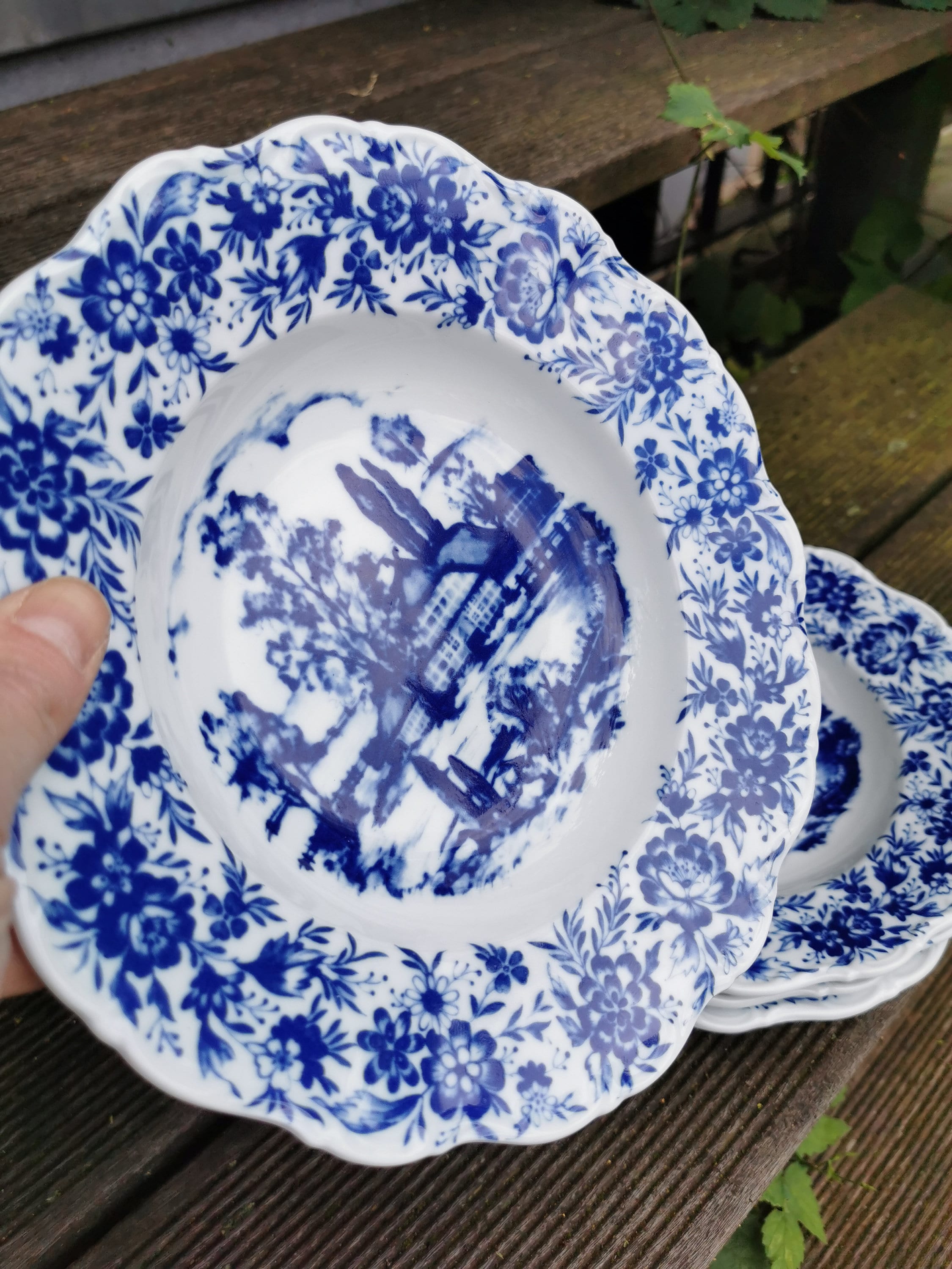 Service de 4 assiettes creuses Theresia Heimatblau Seltmann Weiden - France