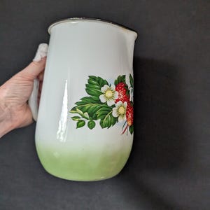 Great enamel jug in retro design kitchen water jug