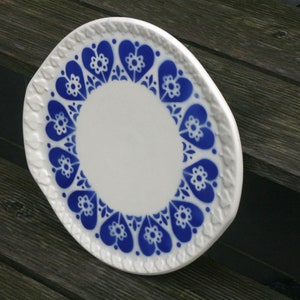 Ceramic Cake Plate Hearted Vintage Blue White Hearts image 2