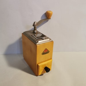 1950-1955 Moccamühle coffee grinder wood shabby mill Dienes Solida No. 530 coffee grinder
