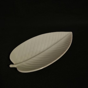 Porcelain cookie plate, ring bowl, offering bowl, white porcelain, rarity, leaf bowl