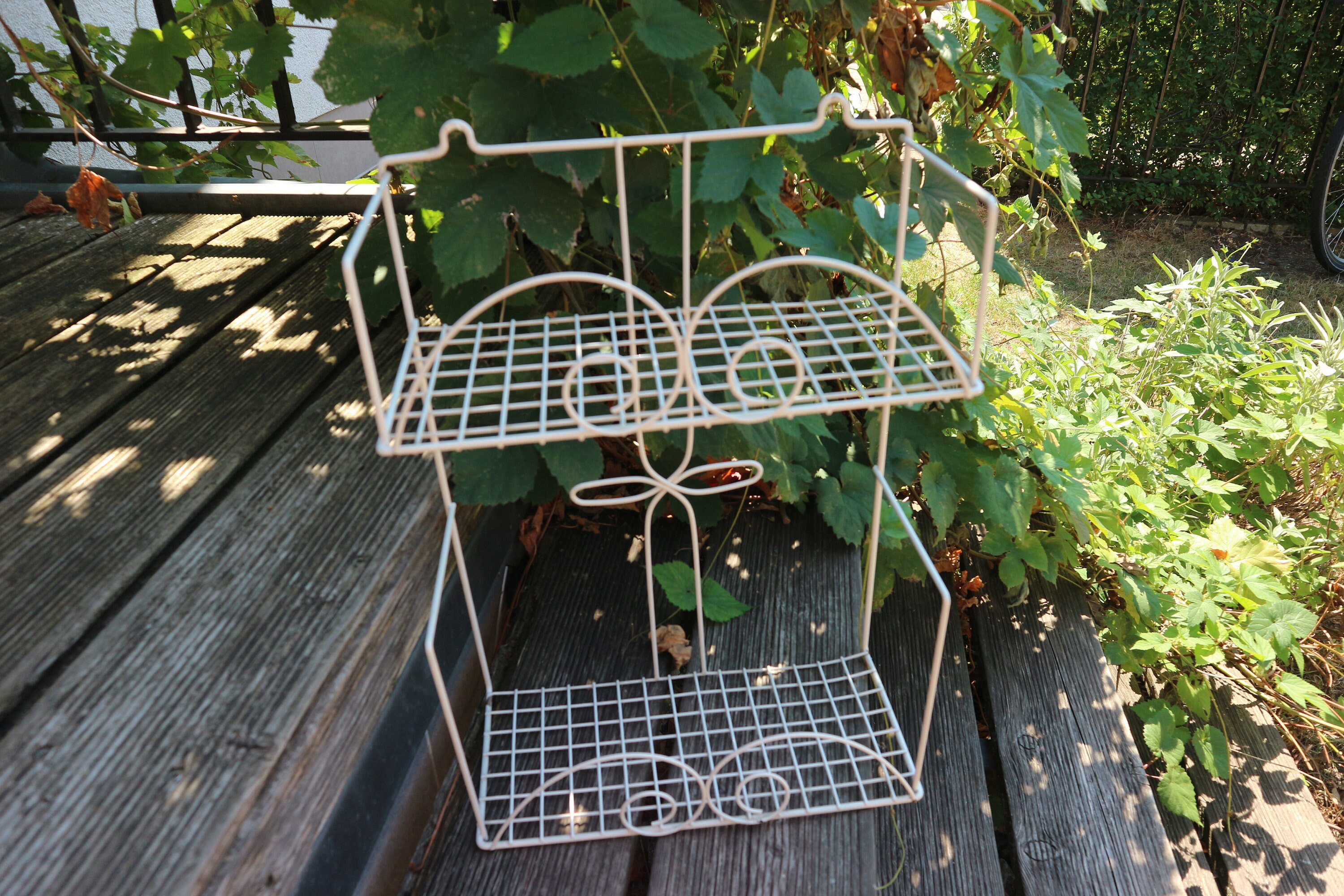 Vintage bathroom shelf with cover 70s pink shelf vintage metal