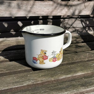 Vintage enamel milk pot cup plant pot jug bears liter measure