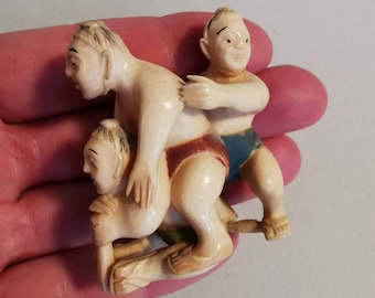 Vintage Pendant Carving Sumo Wrestler Japan Figure Antique Carved