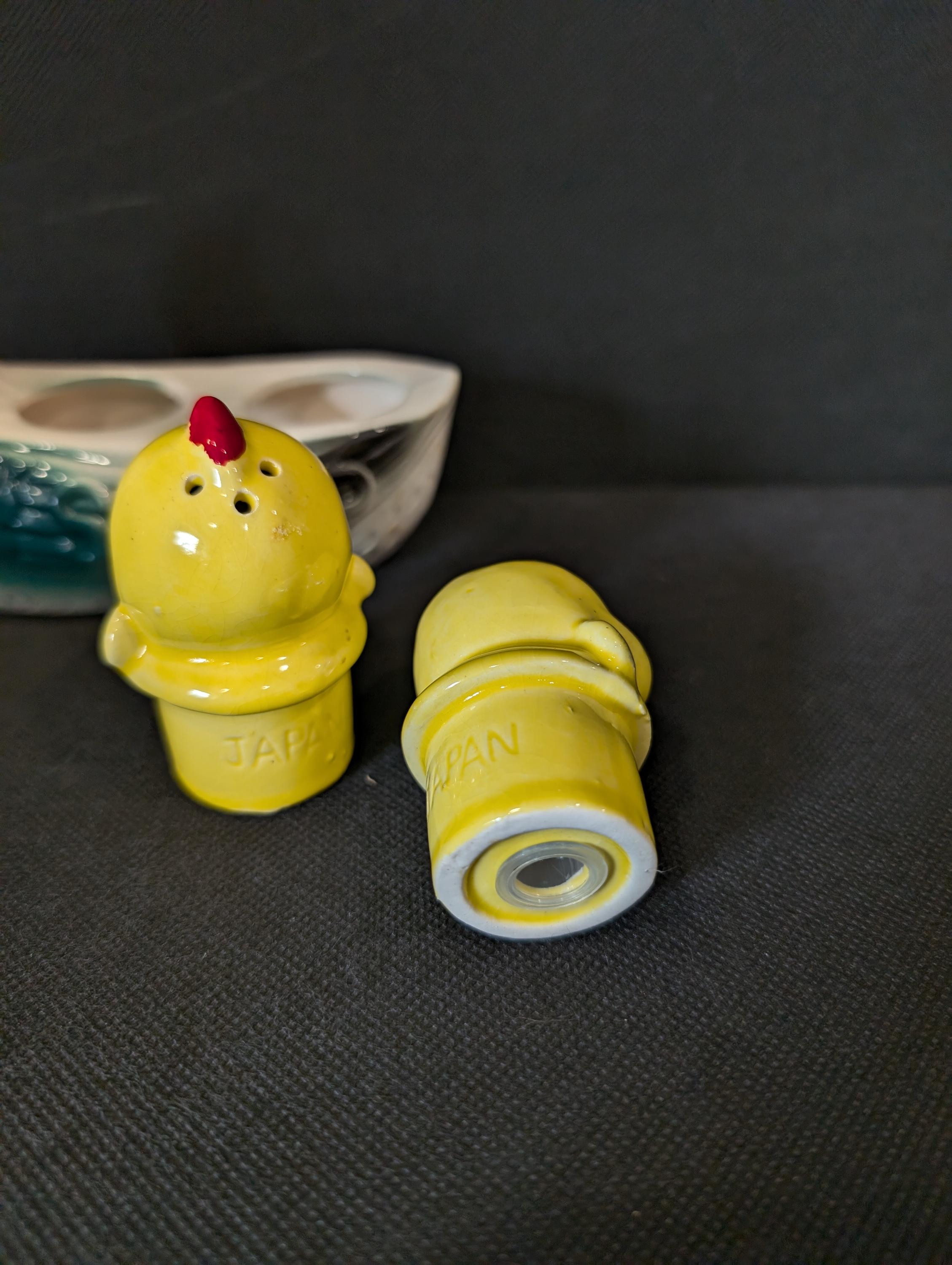 1950年代日本製のおもしろいひよこの塩コショウ入れセット