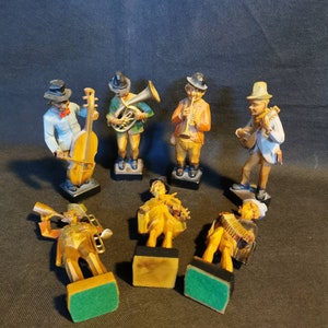 7 figures with instruments orchestra wind concert wind instruments magical vintage DDR cult Germany