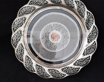 Cake plate with crocheted silver plated shabby chic