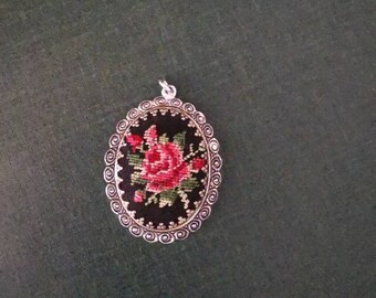 Vintage 50 Medallion Petit Point Necklace Amulet Rose