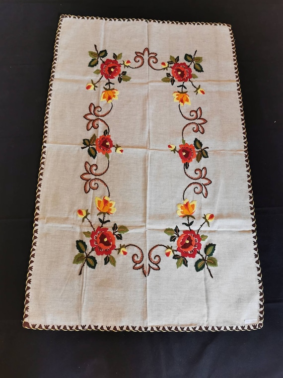 Vintage Tischdecke Stickdecke bestickte Decke Vintage Handarbeit beige Deckel 100cm x150cm
