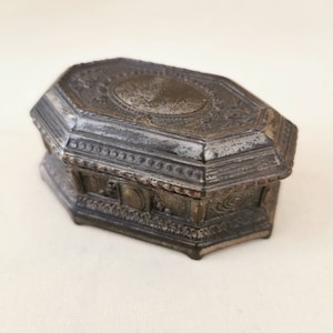 Antique small metal lidded box jewelry box silver plated defective