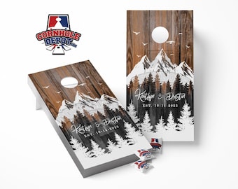 Juego de pegatinas laminadas de vinilo con diseño de montañas nevadas, pinos y nombre personalizado para tablero de cornhole, regalos de aniversario y boda
