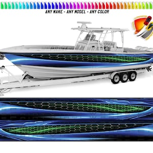 Puede incluir: Un dise&ntilde;o de envoltura de barco azul y verde con un patr&oacute;n de panal. El dise&ntilde;o presenta un fondo azul con acentos verdes y un patr&oacute;n de panal. El dise&ntilde;o est&aacute; disponible en cualquier color y se puede aplicar a cualquier marca o modelo de barco. "ANY MAKE - ANY MODEL - ANY COLOR" est&aacute; impreso en la imagen.