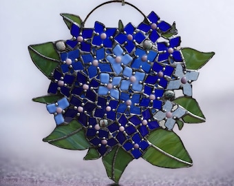 Hydrangeas/Blossoms in Blue/Glass Wreath/Tiffany Technique/Wall Decorations/Stained Glass/Stained Glass/Handmade/Home Decor/Gifts