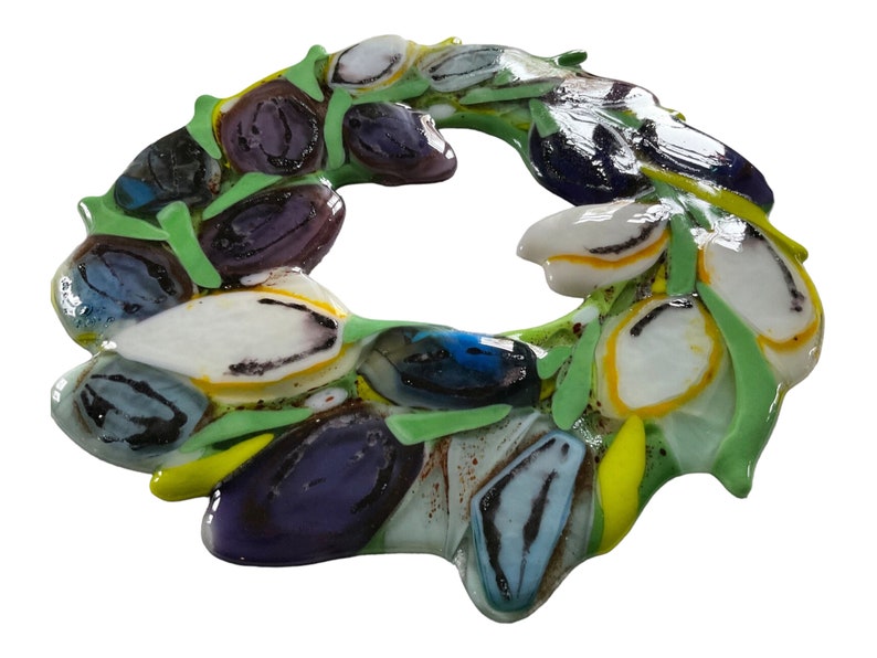 Tulip wreath /unique /glass wreath/spring blossoms /fusing/glass/window picture/fused glass/stained glass/Easter/table decoration/home decor/gifts image 10