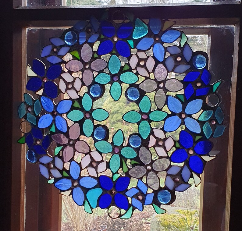 Flowers in blue/glass wreath/Tiffany technique/wall decoration/stained glass/stained glass/handmade/Easter/home decor/Mother's Day/gifts image 9