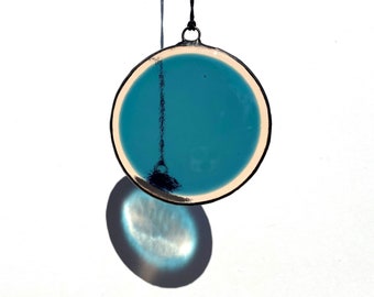 Round fused glass Suncatcher with soldered edge, blue and peach stained glass circle Suncatcher, minimalist glass art, modern stained glass