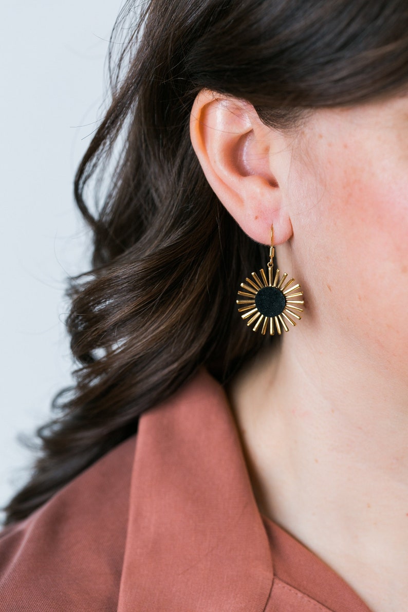 Oxeye Daisy Earrings / Salvaged Leather earrings, Flower earrings, 90s earrings Black