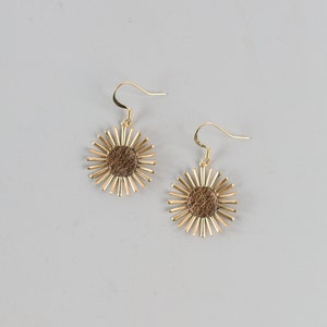 Oxeye Daisy Earrings / Salvaged Leather earrings, Flower earrings, 90s earrings Metallic brown