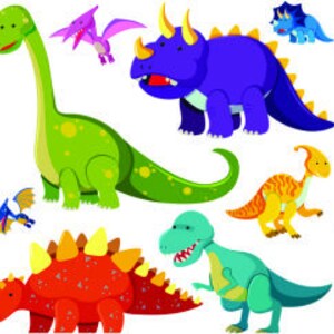 Puede incluir: Una ilustración colorida con varios dinosaurios, incluyendo un braquiosaurio verde, un triceratops morado, un estegosaurio rojo, un tiranosaurio rex azul y un ornitomimo amarillo. Los dinosaurios están representados en un estilo juguetón y caprichoso, con colores brillantes y características de dibujos animados.