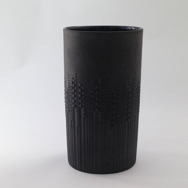 Rosenthal Tapio Wirkkala  porcelaine noire small bisque vase