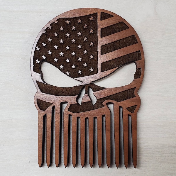 Beard Comb - Skull with flag