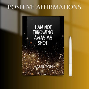 Tarjetas de Afirmaciones Positivas para Musicales de Broadway: 40 Citas Imprimibles de Éxitos Musicales / Descarga Digital para un Regalo de Autoestima y Confianza para Actores