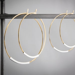 •SO FLY HOOPS• intarsia + mixed metal hoop earrings main image 0