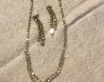 Necklace, vintage Rhinestone Crystal Chandelier Bib Necklace and Dangle Earrings