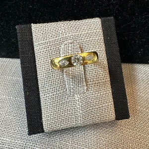 Unique 18 Karat Gold Diamond Ring