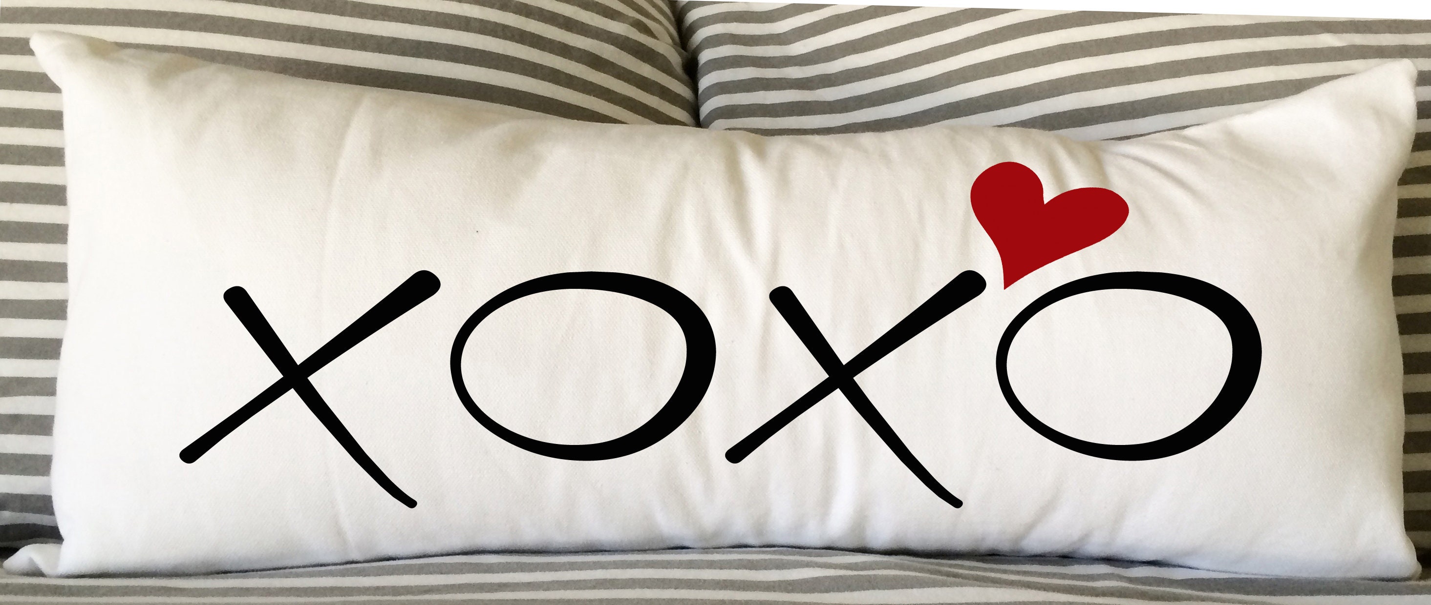 Xoxo lumbar best sale pillow
