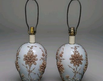 Pair vtg italian porcelain lamps chinoiserie textured floral frosting x quality